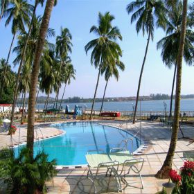 Dolphin Bay Hotel Goa Exterior foto